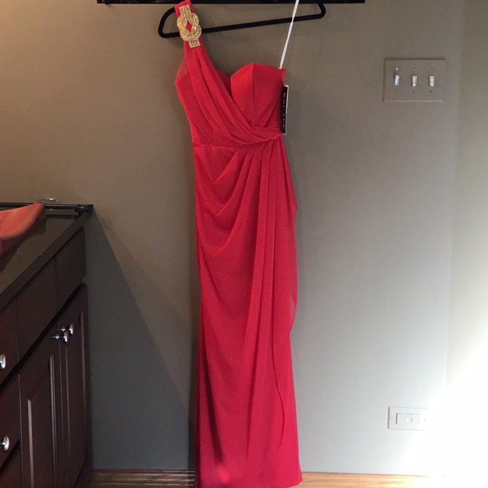 XSCAPE Fuchsia Prom Dress NWT